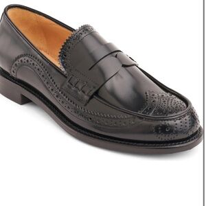 The office of Angela Scott Ms. Charlotte loafers size 40 fits an 8
